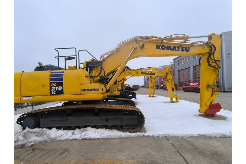 Crawler excavators-Komatsu PC 210 LC-10 from Komatsu | Kuhn