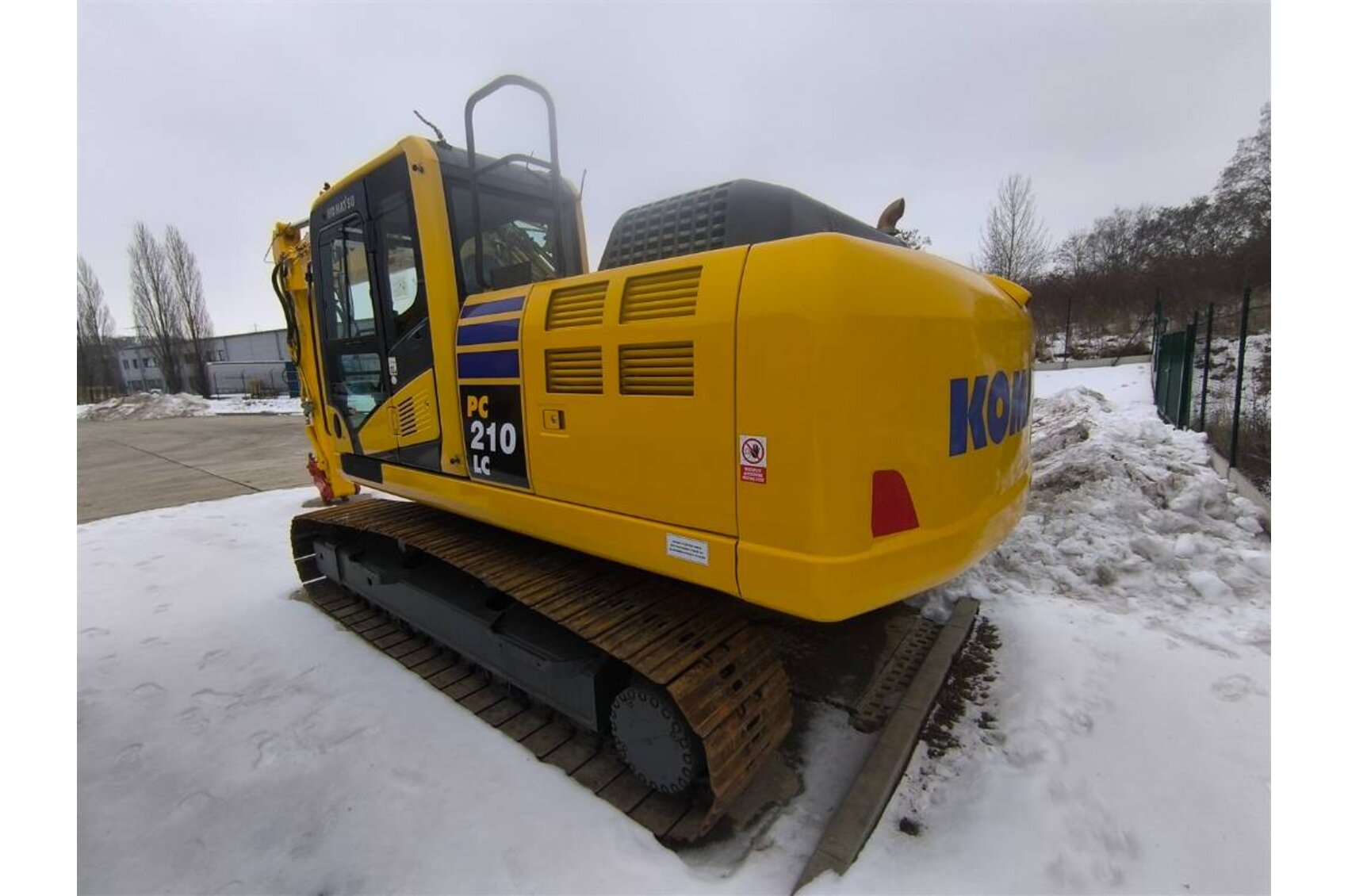 Crawler excavators-Komatsu PC 210 LC-10 from Komatsu | Kuhn