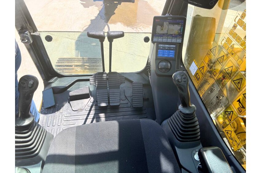 PC290LC-11E0